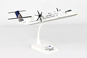 Skymarks SKR797 United Express Bombardier Q400 1:100 Scale Display Model with Stand
